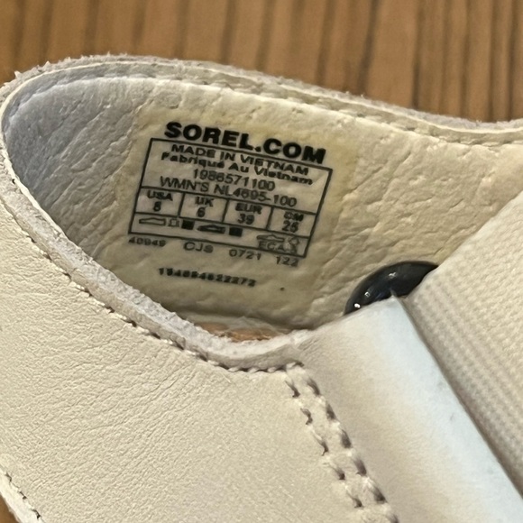 Sorel Kinetic Impact Black, Beige, and White Women's Size 8 Sandals EUC - Picture 10 of 13